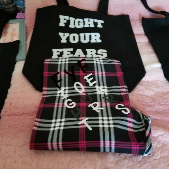 Tote bag and tights - Picture 8 of 8